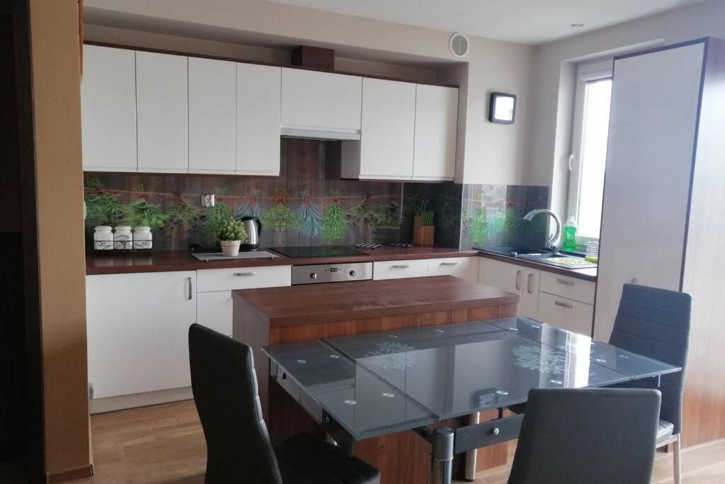 Komfortowy Apartament Dla Turystow I Pracownikow Gdańsk Exteriör bild